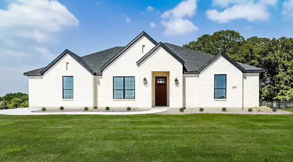 617 Pillar Street, Reno, TX 76020