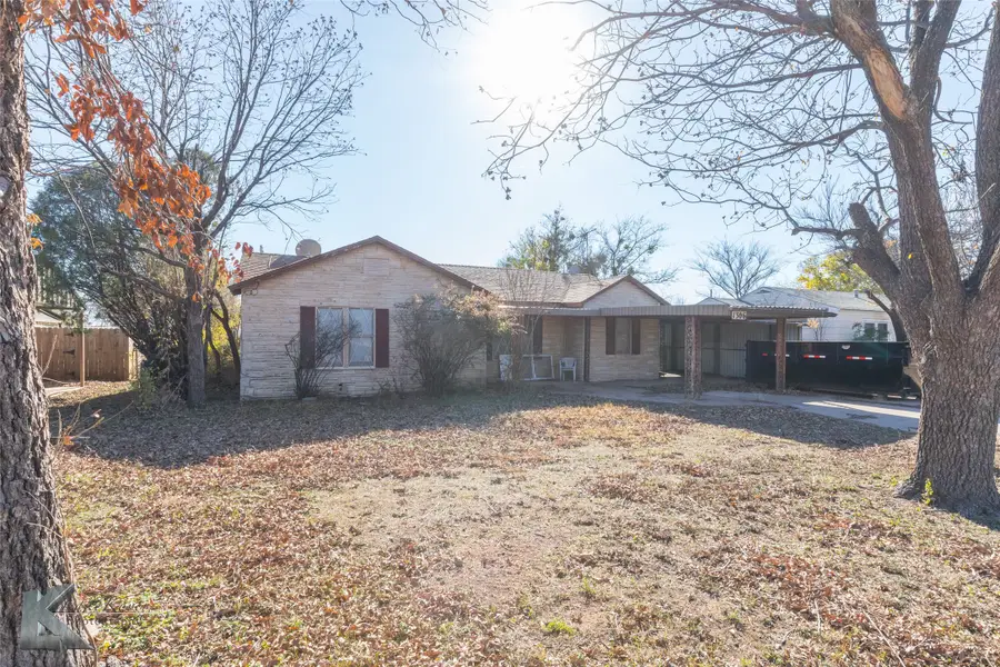 1306 Landon Street, Stamford, TX 79553 - Image #3