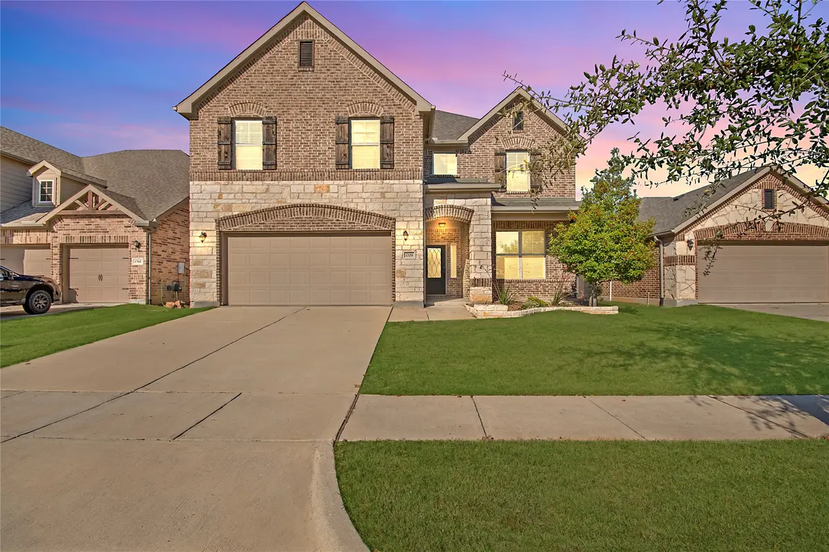 1709 Meadow Trail Lane, Aubrey, TX 76227 - Image #1