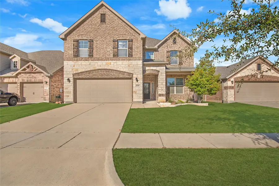 1709 Meadow Trail Lane, Aubrey, TX 76227 - Image #2