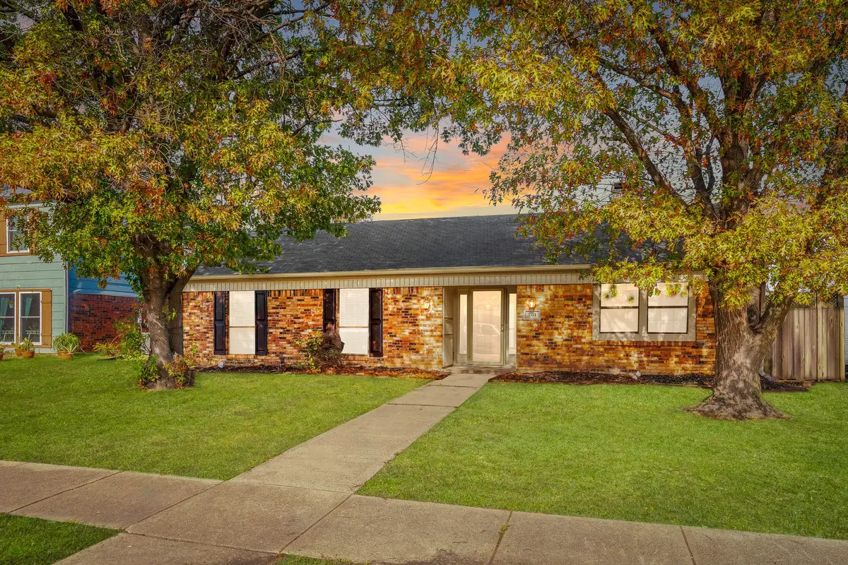 701 Melissa Lane, Garland, TX 75040 - Image #1