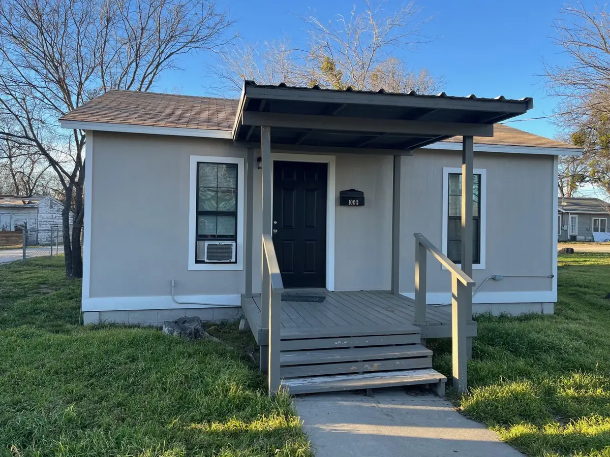 1003 Avenue I, Brownwood, TX 76801 - Image #1