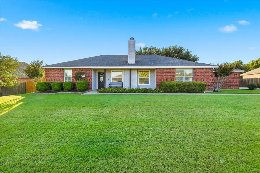 1021 Scenic Drive, Justin, TX 76247 - Image #2