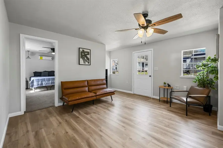 88 Live Oak Street, Alvarado, TX 76009 - #3