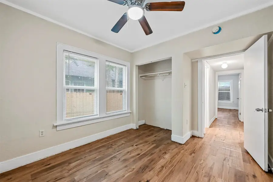 1016 E Arlington Avenue, Fort Worth, TX 76104 - Image #3