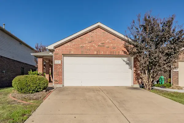 2121 Ingrid Lane, Fort Worth, TX 76131