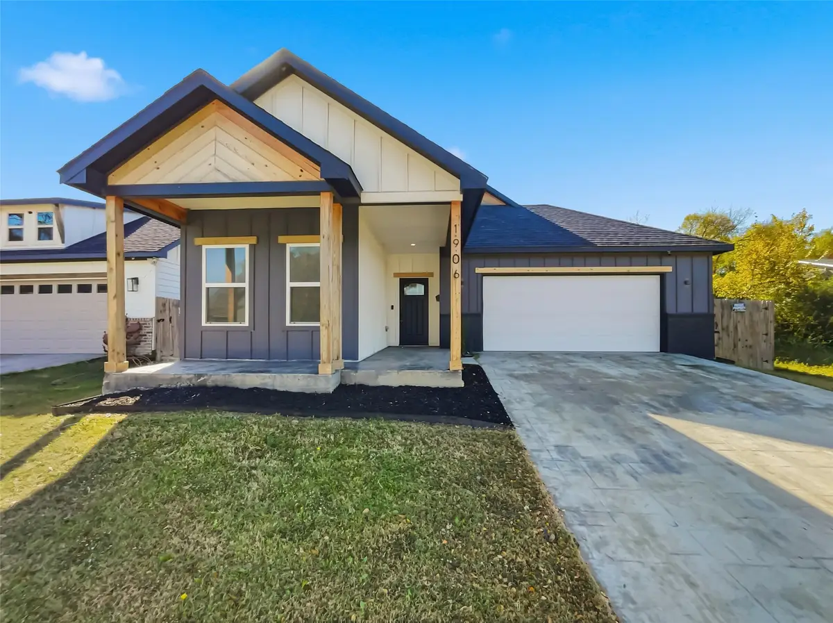 1906 Avenue B, Fort Worth, TX 76104 - Image #1