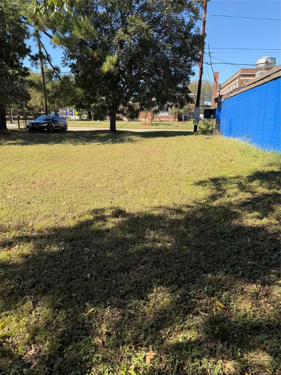 2408 Pine Street, Dallas, TX 75215 - Image #2