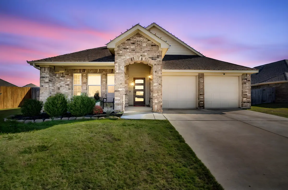 254 Equestrian Drive, Waxahachie, TX 75165 - Image #1