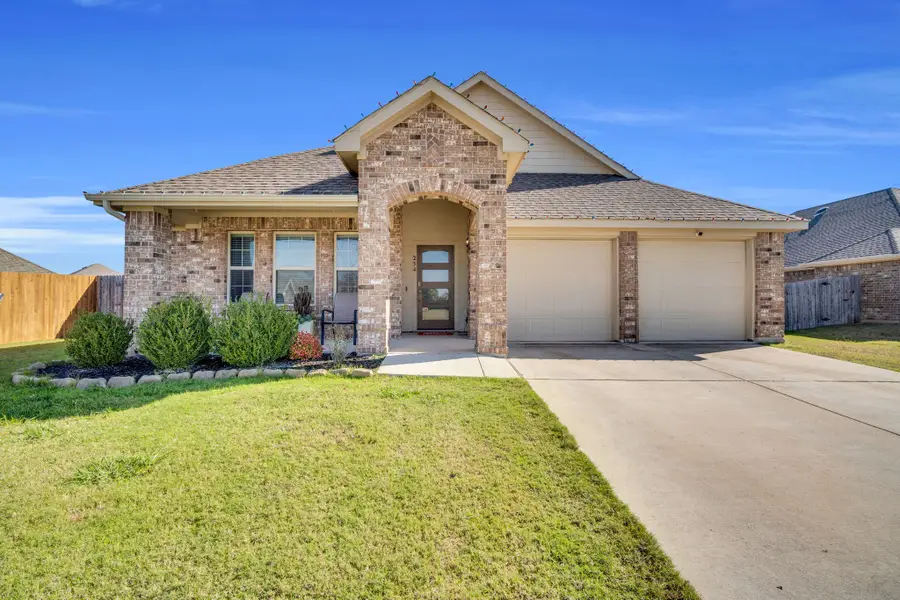 254 Equestrian Drive, Waxahachie, TX 75165 - Image #2