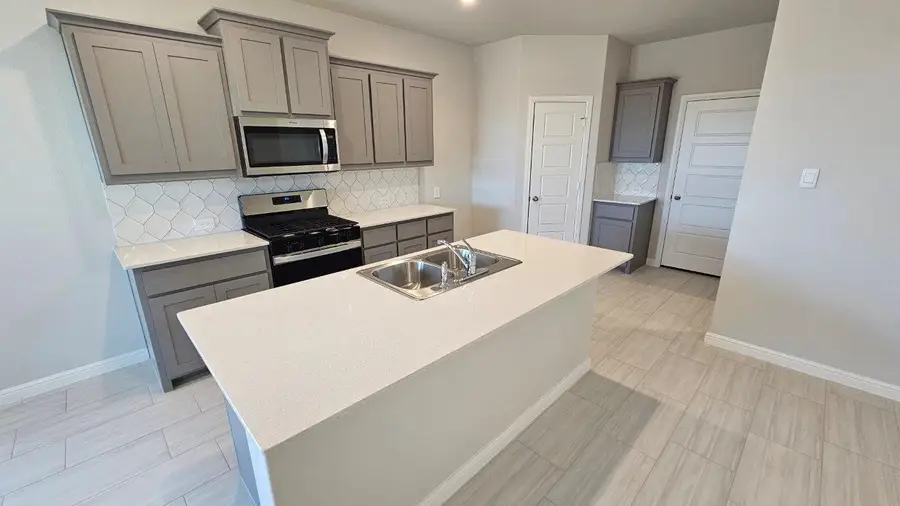 505 Babbling Brook Drive, Denton, TX 76249 - Image #2