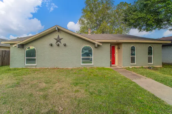 6017 Mimosa Lane, Rowlett, TX 75089