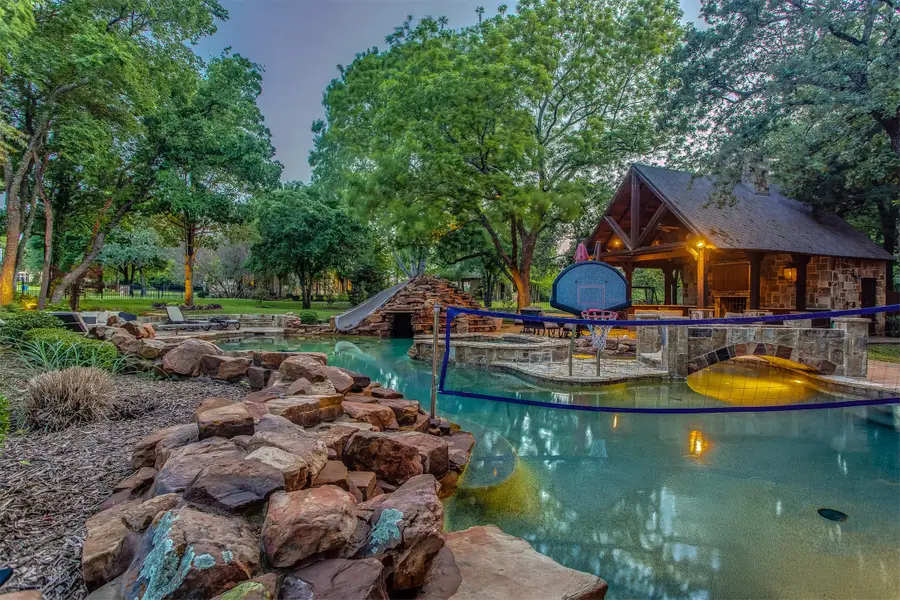 8900 Baltusrol Drive, Flower Mound, TX 75022 - Image #2