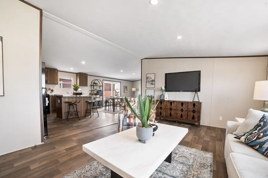 172 Roark Drive, Decatur, TX 76234 - Image #3