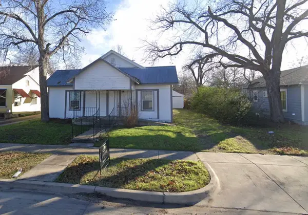 2928 Bomar Avenue, Fort Worth, TX 76103