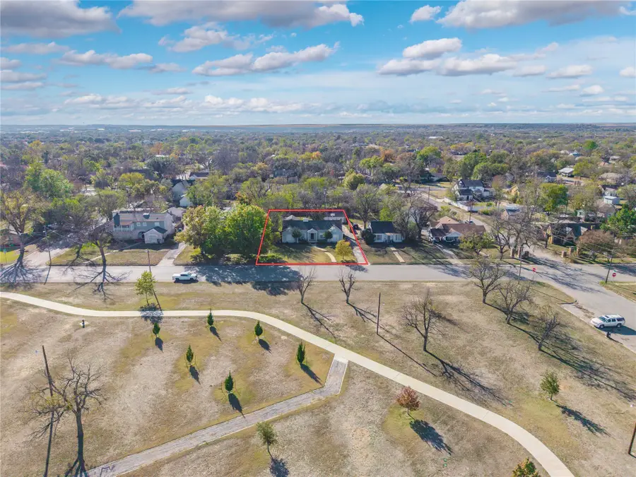 2005 1st Street, Brownwood, TX 76801 - Image #2