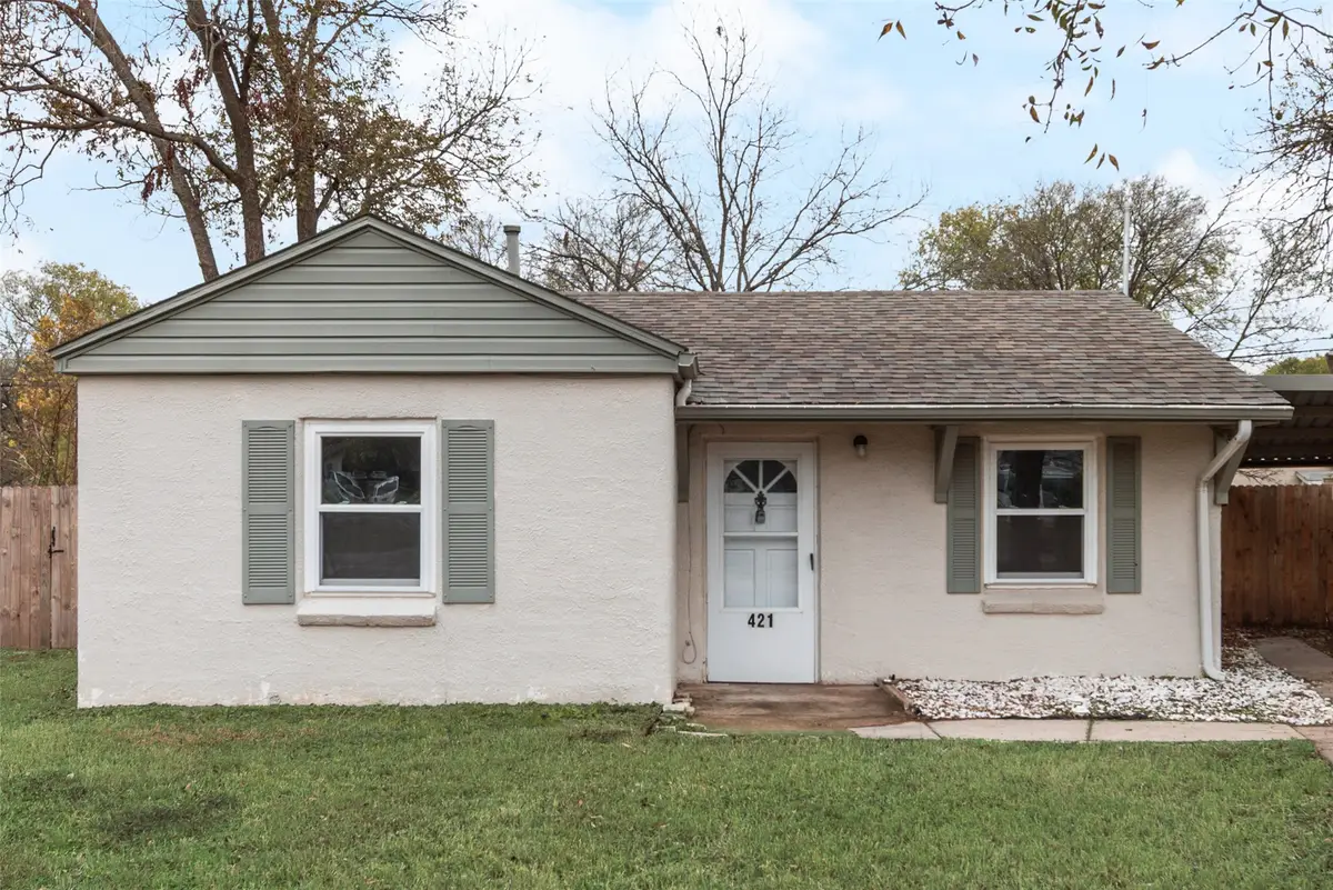 421 S Mcentire Court, White Settlement, TX 76108 - Image #1