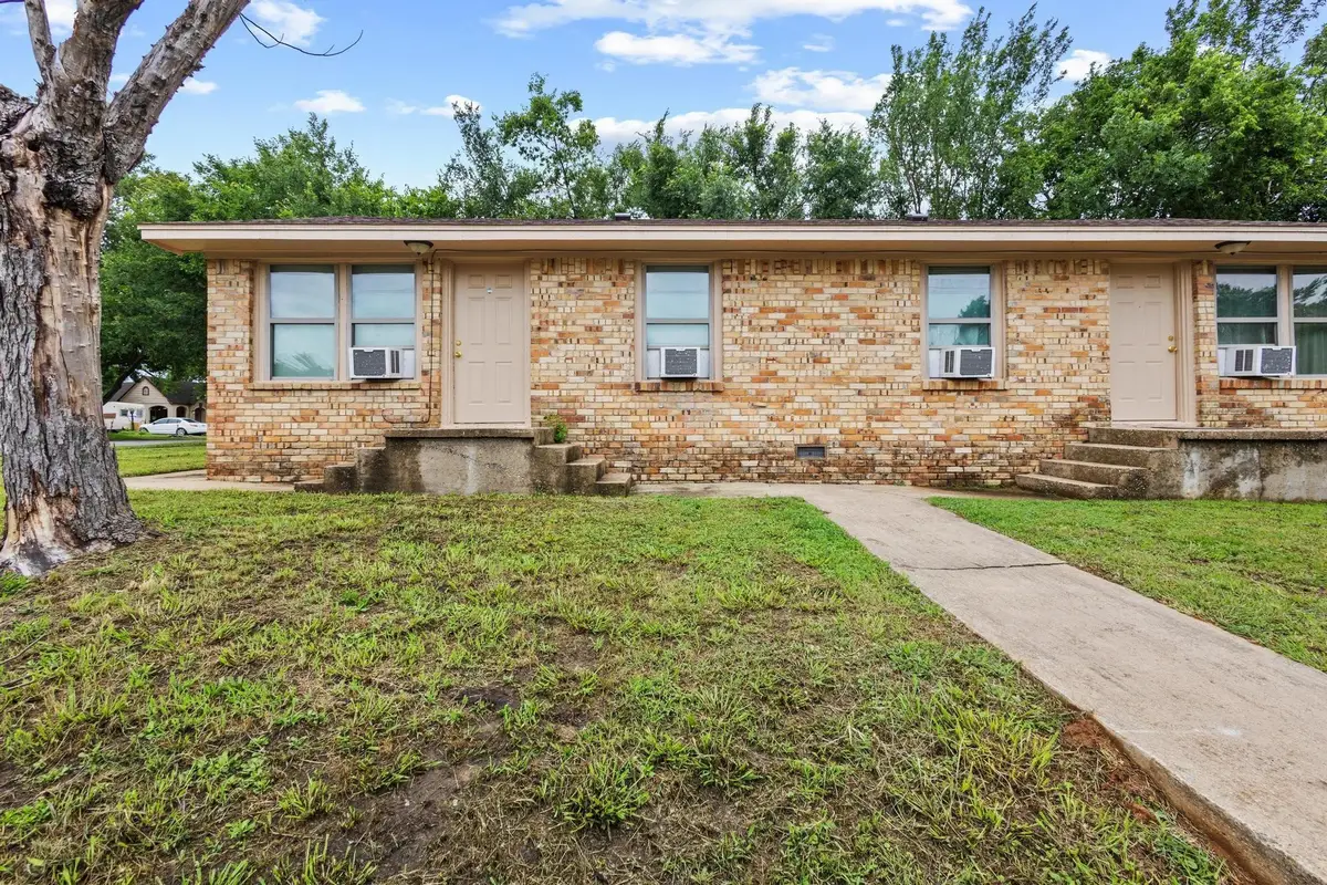 701 W Hull Street #101-2, Denison, TX 75020 - Image #1