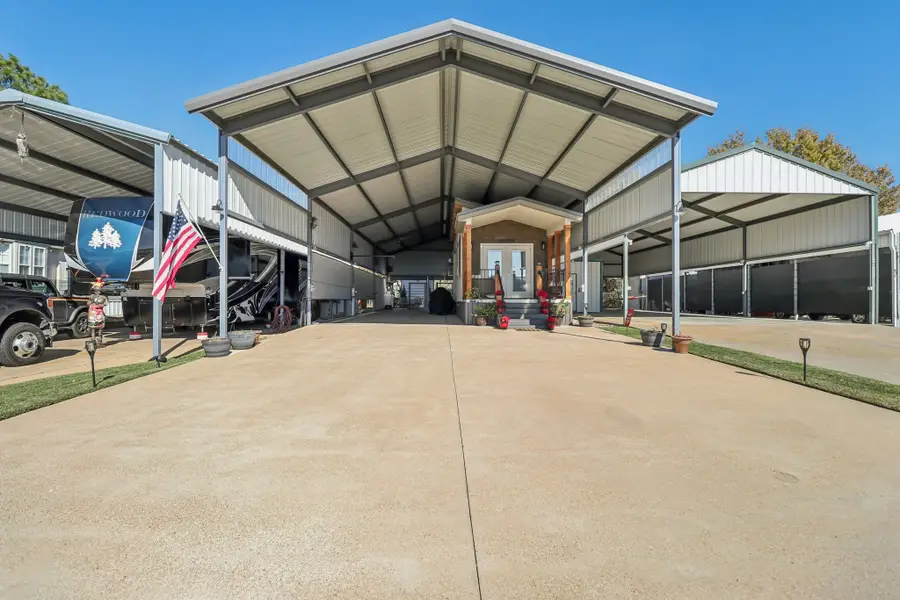 506 Brazos Harbor Drive, Granbury, TX 76048 - Image #3
