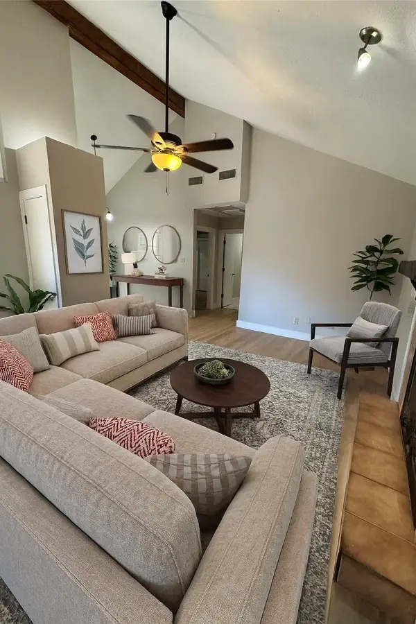 420 S Las Vegas Trail, White Settlement, TX 76108