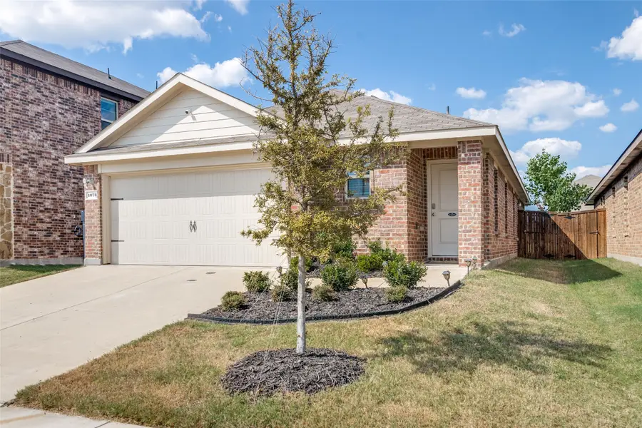 1075 Old Oaks Drive, Forney, TX 75126 - Image #2