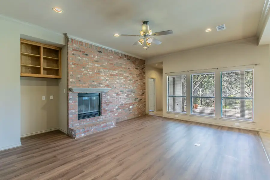 526 Preston Trail, Cedar Hill, TX 75104 - Image #2