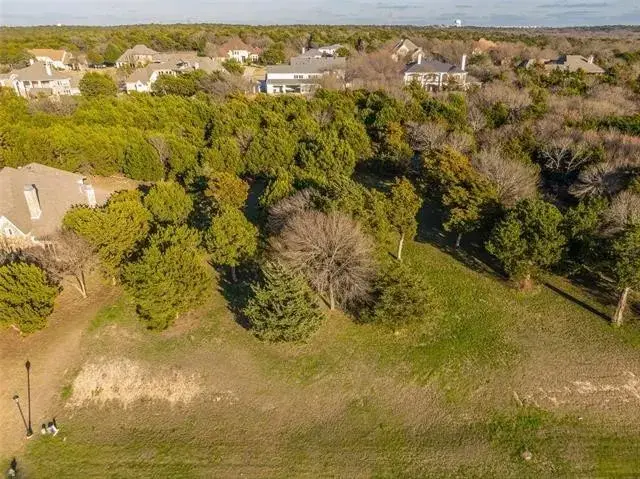 1328 Overlook Circle, Cedar Hill, TX 75104 - Image #3