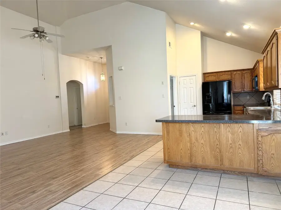 2636 Chadwick Drive, Fort Worth, TX 76131 - Image #3