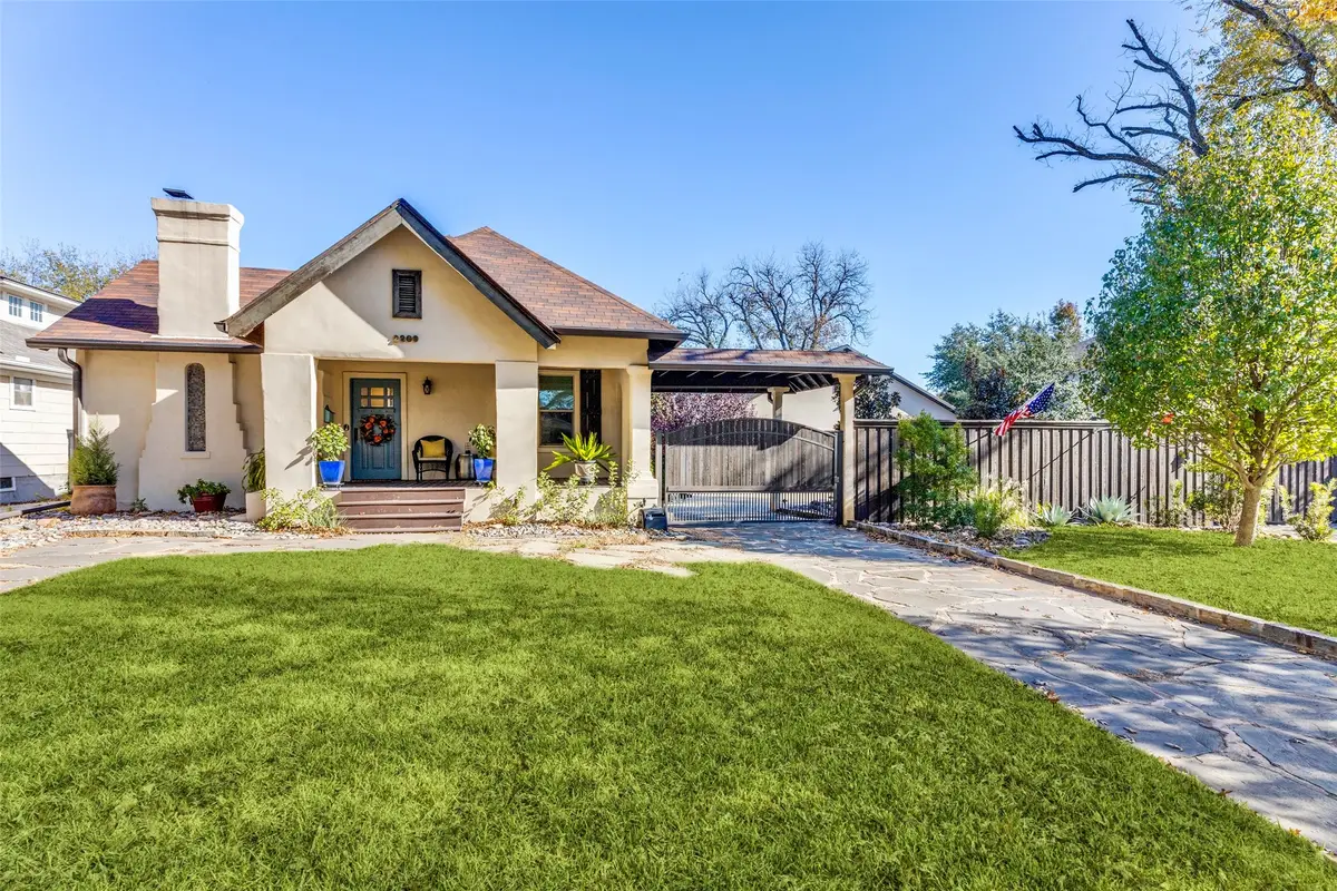 2209 Hillcrest Street, Fort Worth, TX 76107 - Image #1