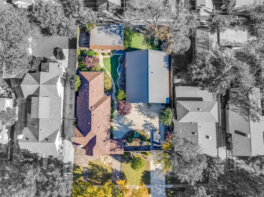 2209 Hillcrest Street, Fort Worth, TX 76107 - Image #2