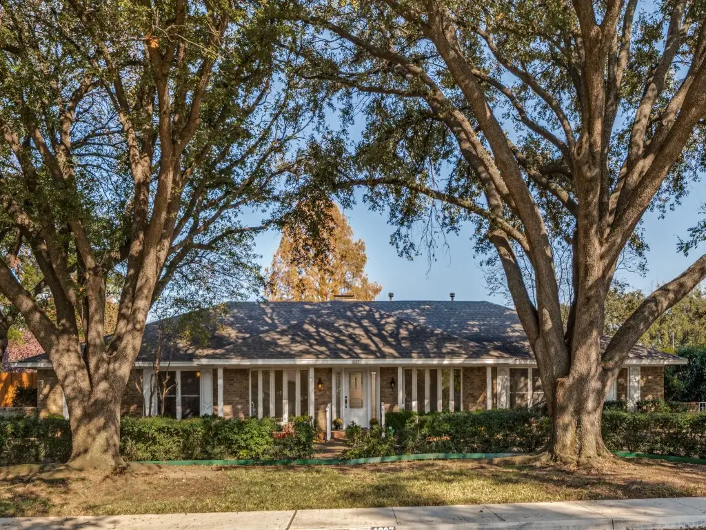 1807 S Crest, Carrollton, TX 75006 - Image #1