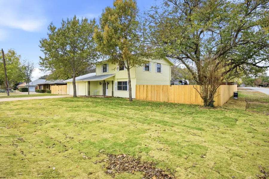 5600 Choctaw Drive, Granbury, TX 76049 - Image #2