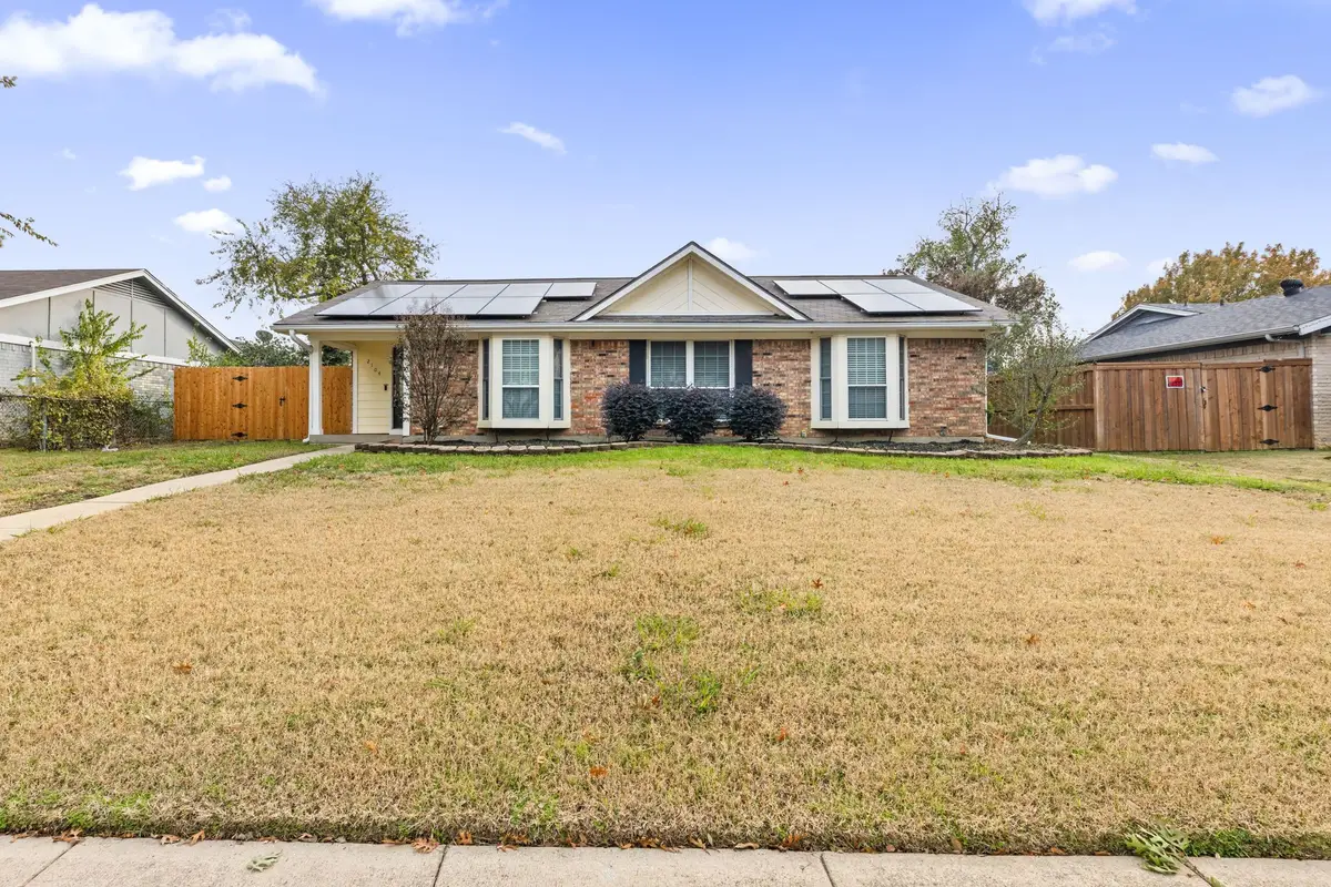 2104 Statler Drive, Carrollton, TX 75007 - Image #1