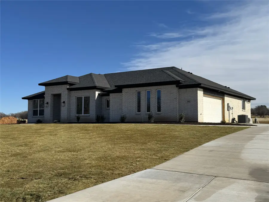 2004 Camden Drive, Springtown, TX 76082 - #2