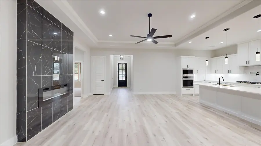 716 Del Drive, Denton, TX 76207 - Image #3