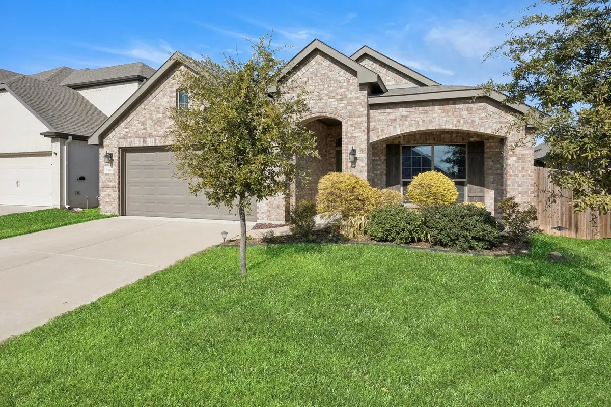 6369 Red Cliff Drive, Fort Worth, TX 76179 - Image #1