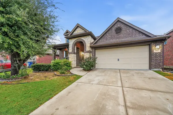 1921 Highland Oaks Drive, Wylie, TX 75098