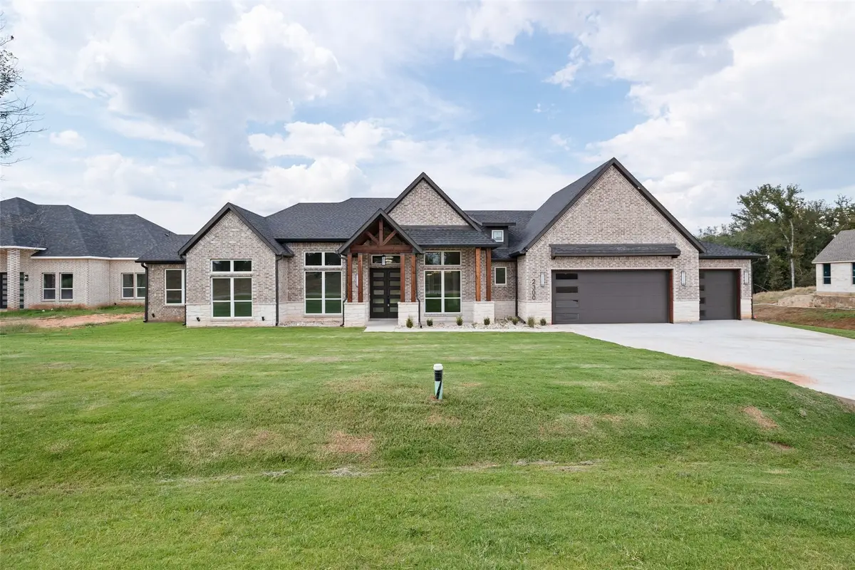 2300 Candlestick Drive, Granbury, TX 76049 - Image #1