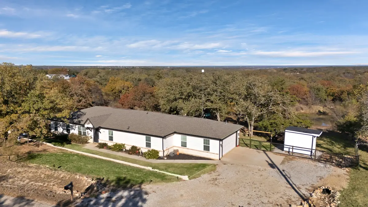 399 Wild Hill Oak Drive, Springtown, TX 76082 - Image #1