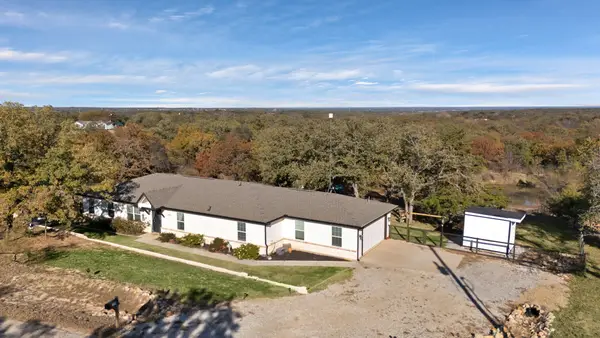 399 Wild Hill Oak Drive, Springtown, TX 76082
