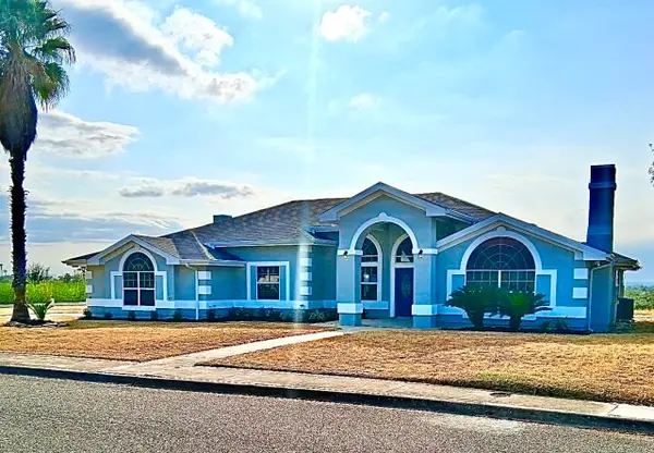 1069 Vista Hermosa Drive, Eagle Pass, TX 78852