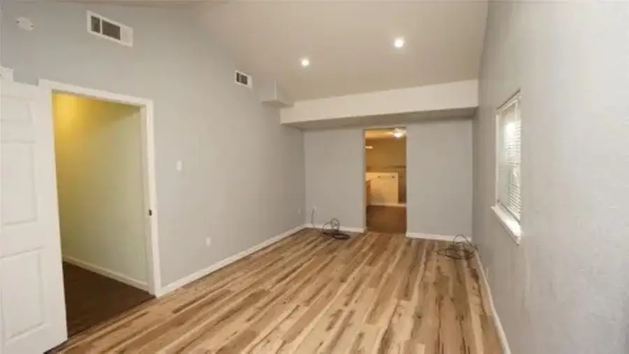 228 E Boyd Avenue, Bonham, TX 75418 - Image #3