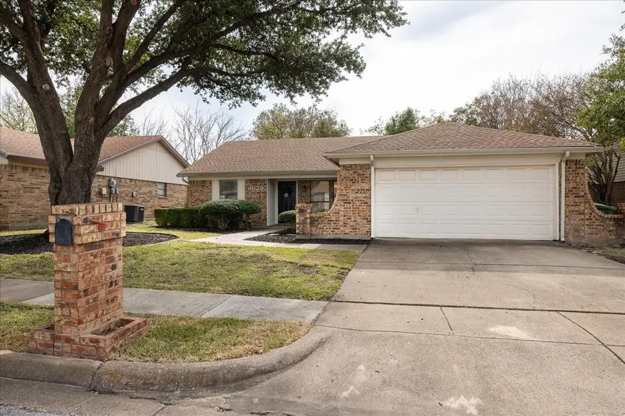 6628 Fair Oaks Drive, Watauga, TX 76148 - Image #2