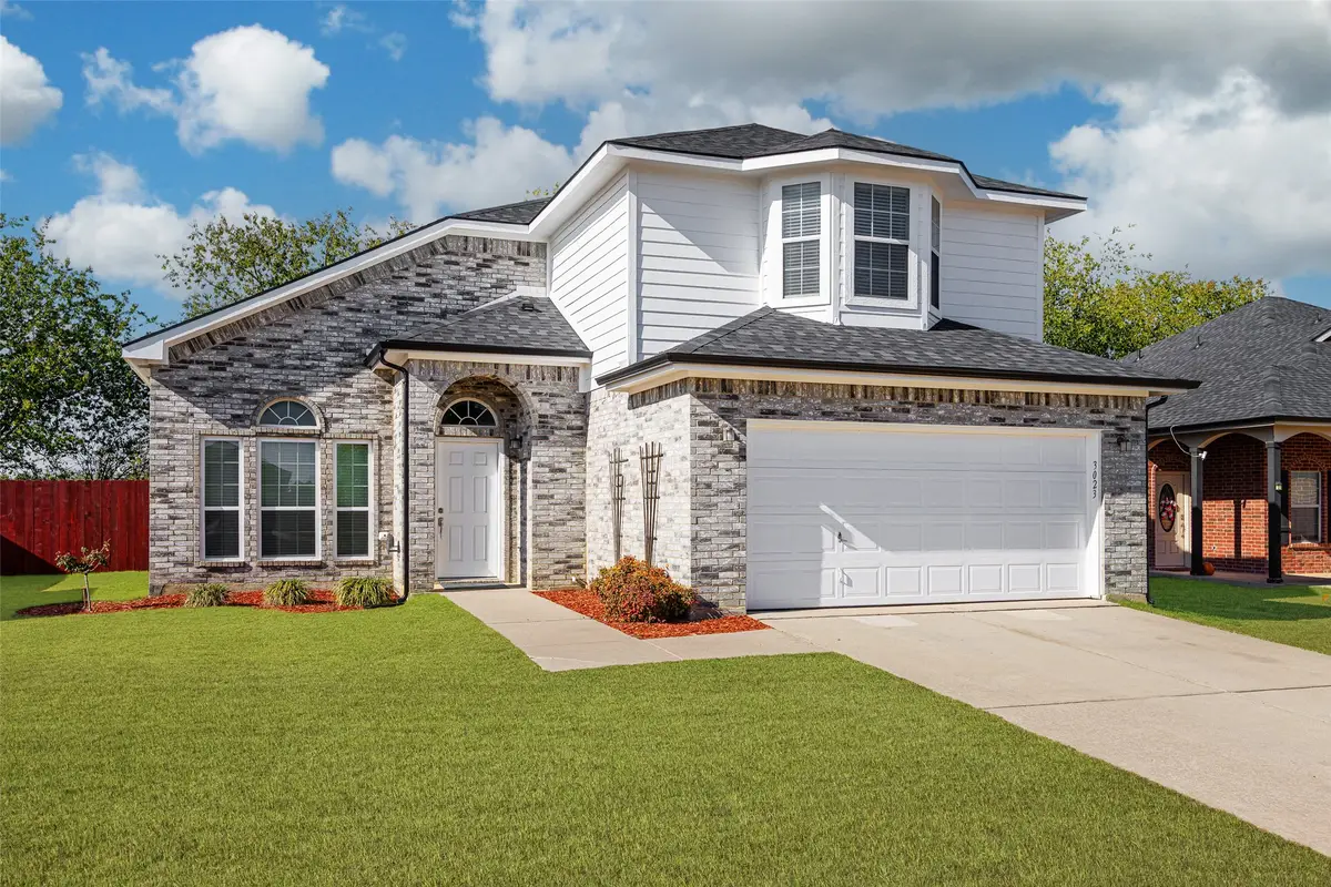 3023 Lake Ridge Drive, Sanger, TX 76266 - Image #1