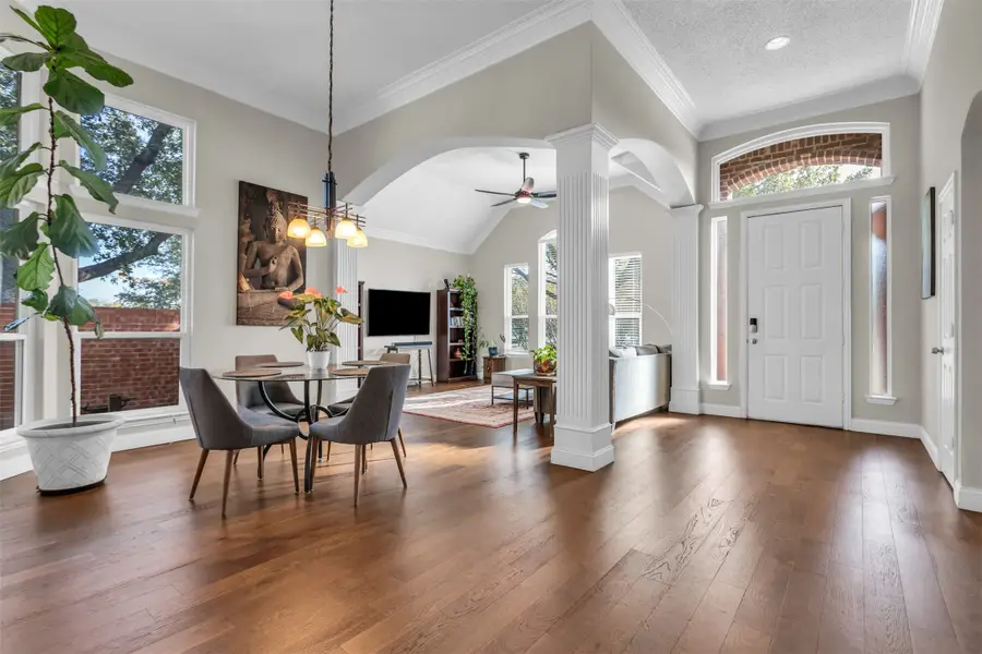 10319 Donley Drive, Irving, TX 75063 - Image #3