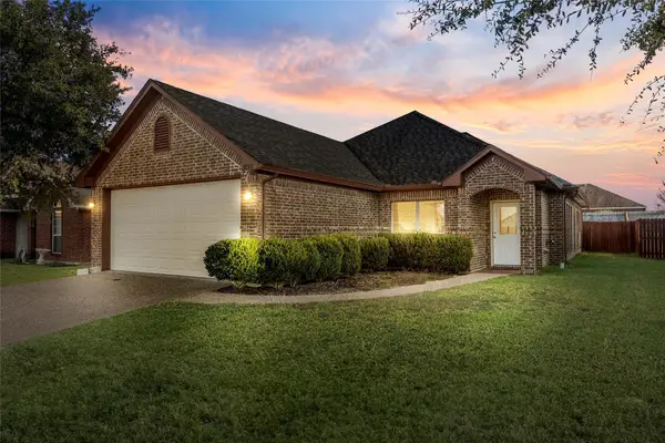3016 Andalusian Lane, Robinson, TX 76706