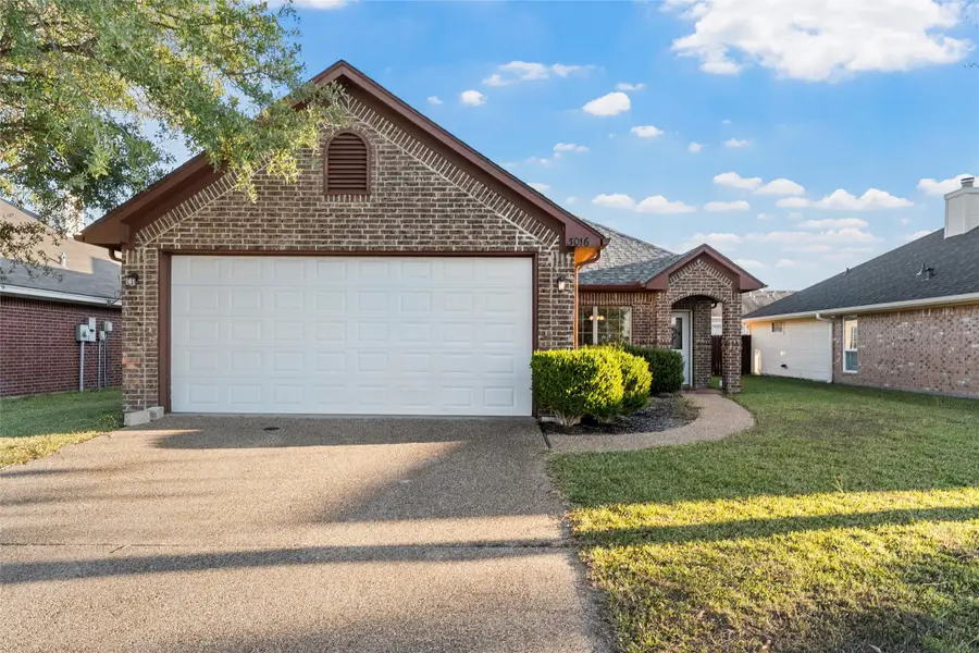 3016 Andalusian Lane, Robinson, TX 76706 - Image #2