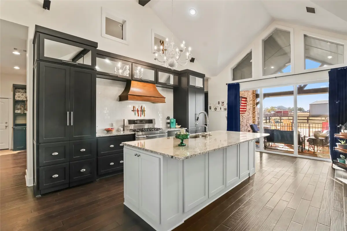 125 George Owens Road, Ponder, TX 76259 - Image #1