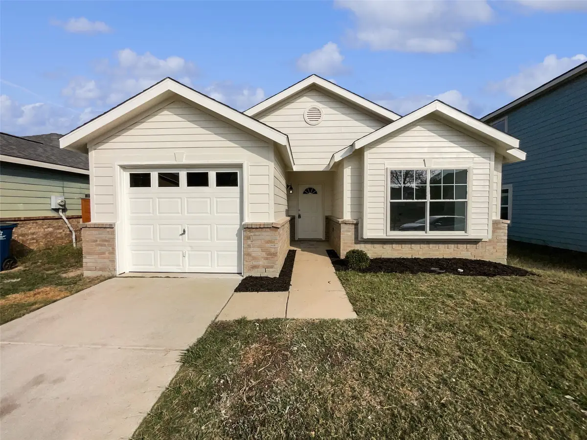 1709 Vineridge Lane, Burleson, TX 76028 - Image #1