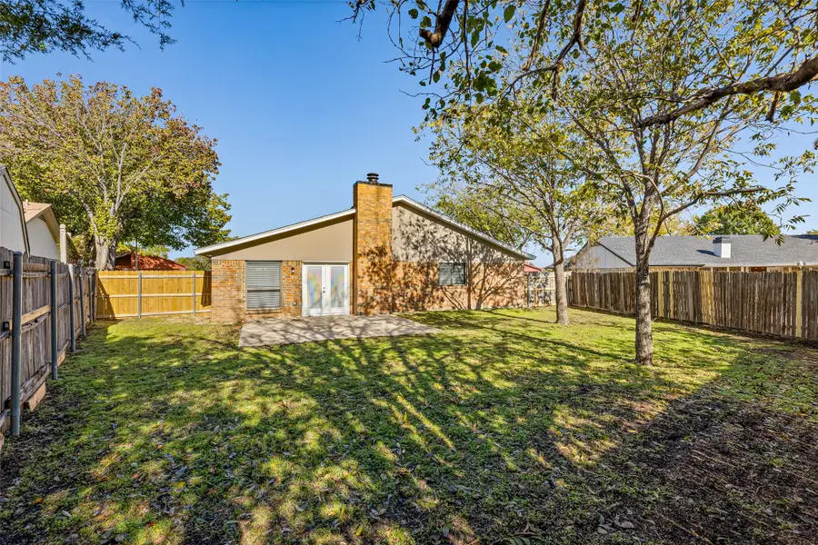 221 Asbury Drive, Saginaw, TX 76179 - Image #3